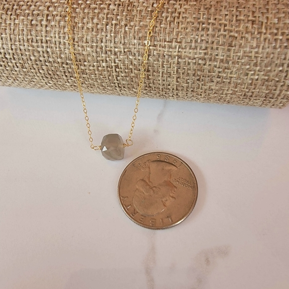 GRAY moonstone Necklace Minimalist Crystal Gemstone - Picture 4 of 6